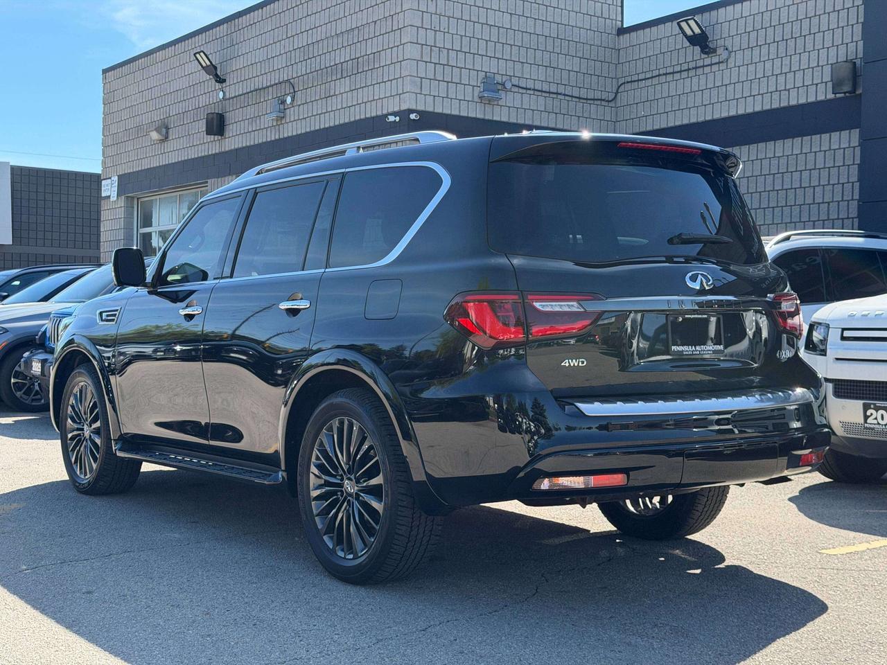 2023 Infiniti QX80 PROACTIVE, CAPTAINS CHAIRS, BOSE, 7 PASSENGER Photo