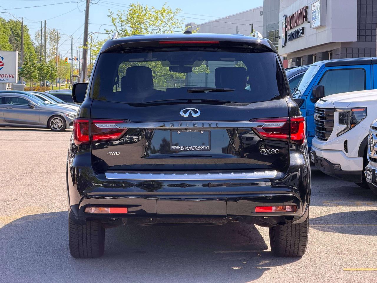2023 Infiniti QX80 PROACTIVE, CAPTAINS CHAIRS, BOSE, 7 PASSENGER Photo