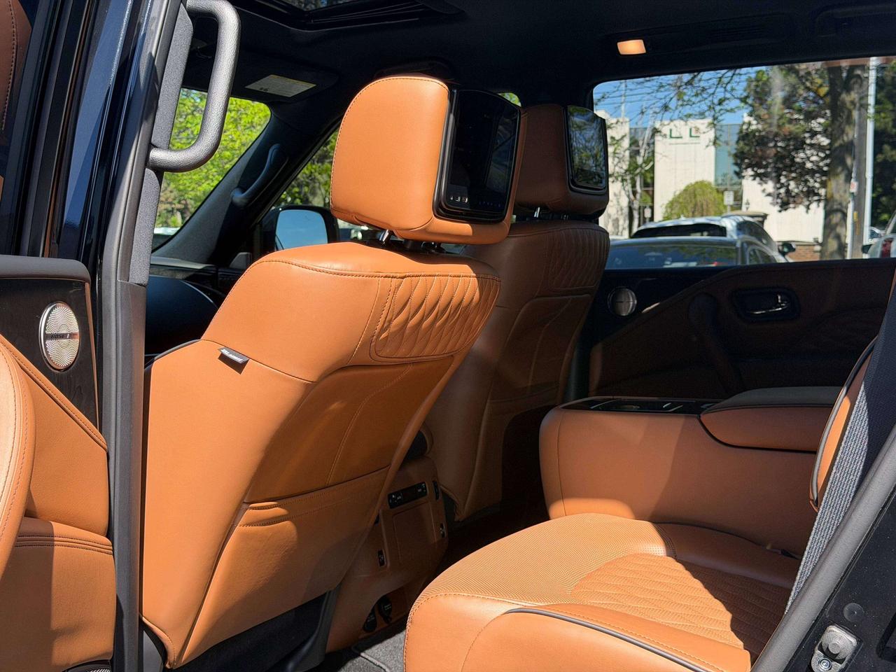 2023 Infiniti QX80 PROACTIVE, CAPTAINS CHAIRS, BOSE, 7 PASSENGER Photo