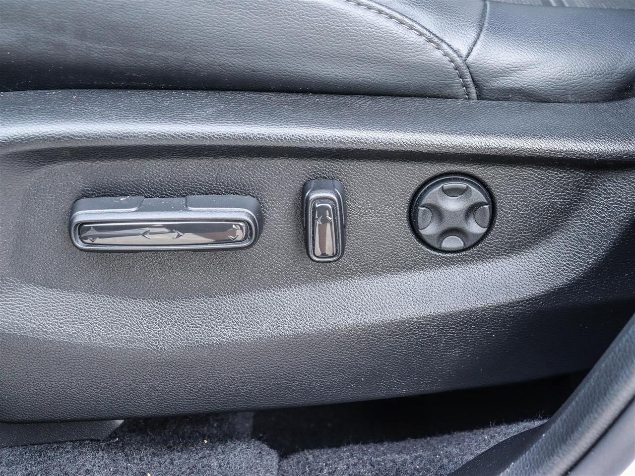 2022 Honda CR-V Touring LEATHER NAVI SUNROOF Photo
