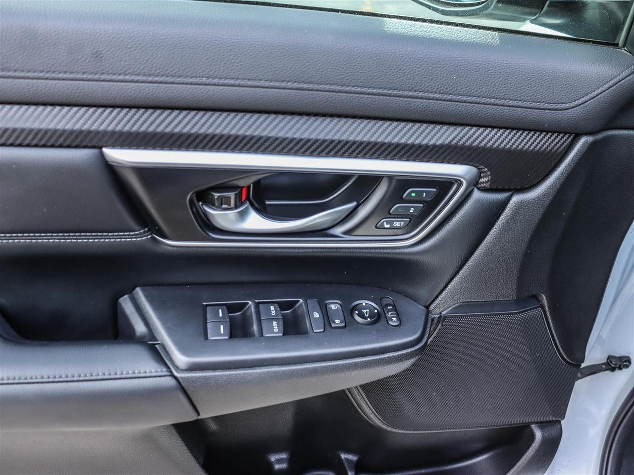 2022 Honda CR-V Touring LEATHER NAVI SUNROOF Photo