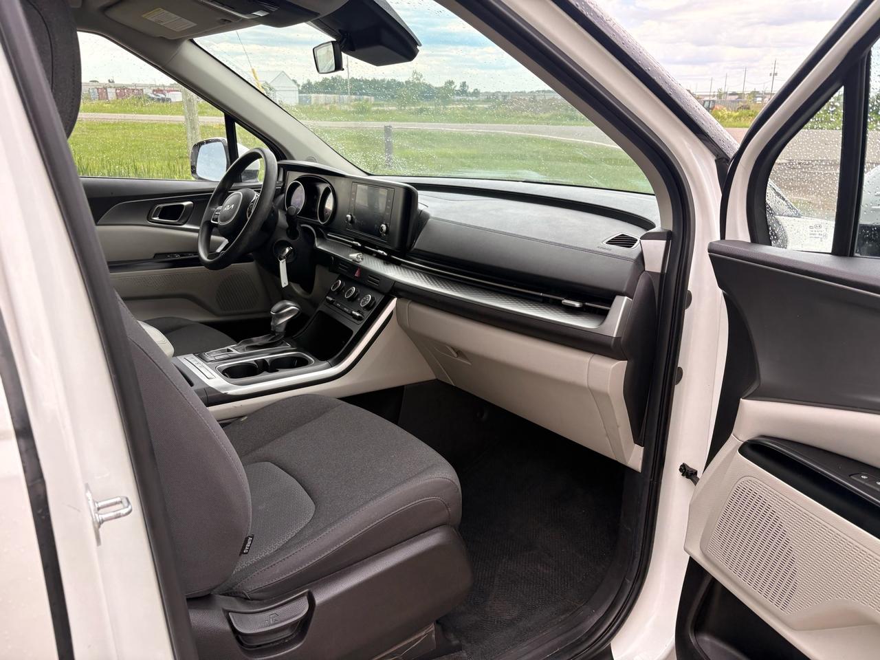 2022 Kia Carnival Fwd Lx Photo