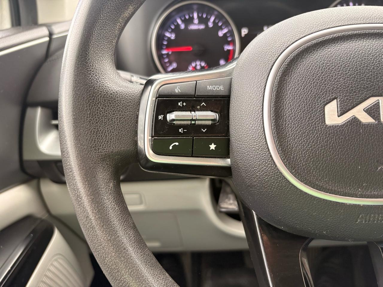 2022 Kia Carnival Fwd Lx Photo