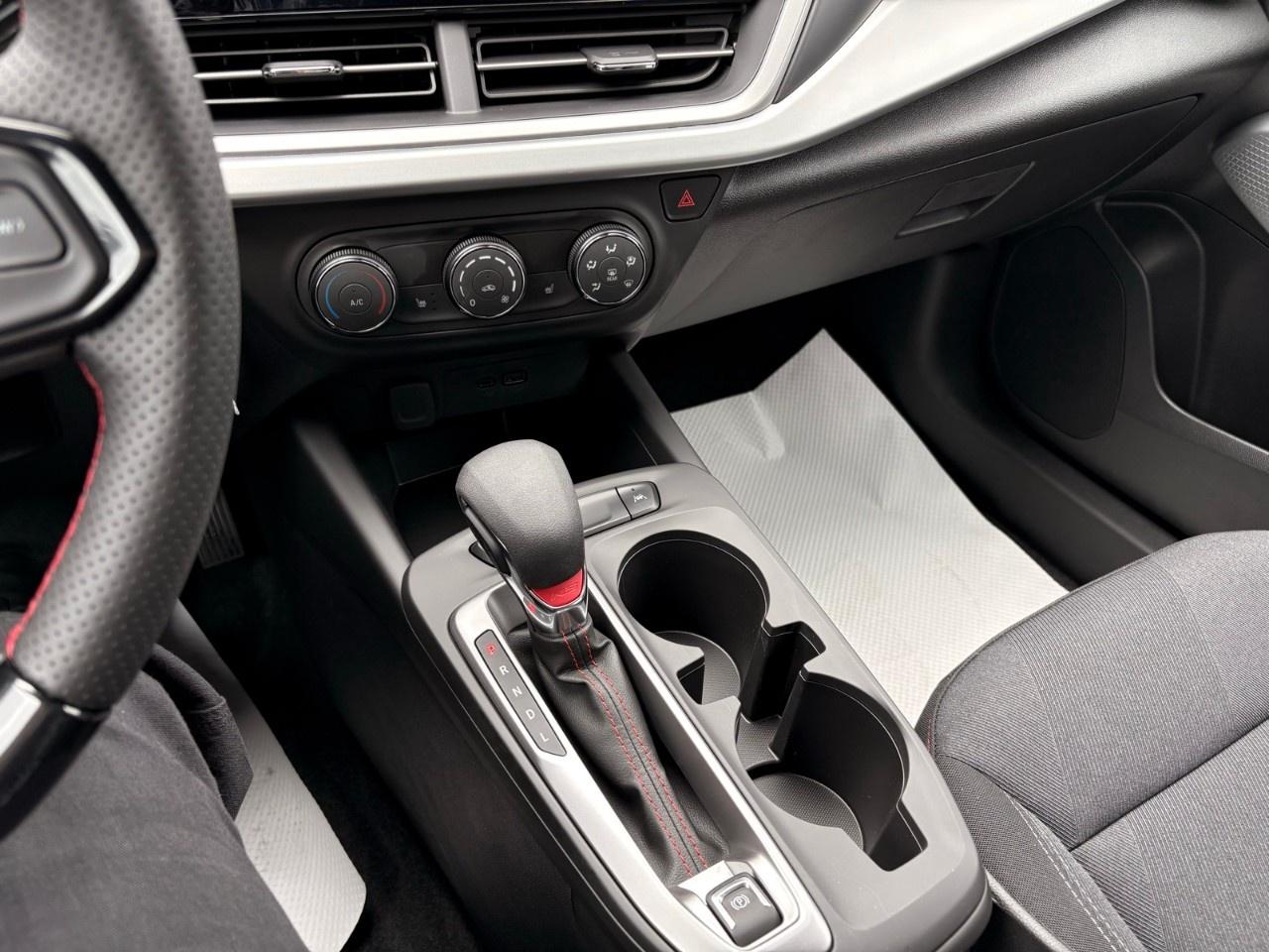 2026 Chevrolet Trax FWD 4dr 1RS Photo