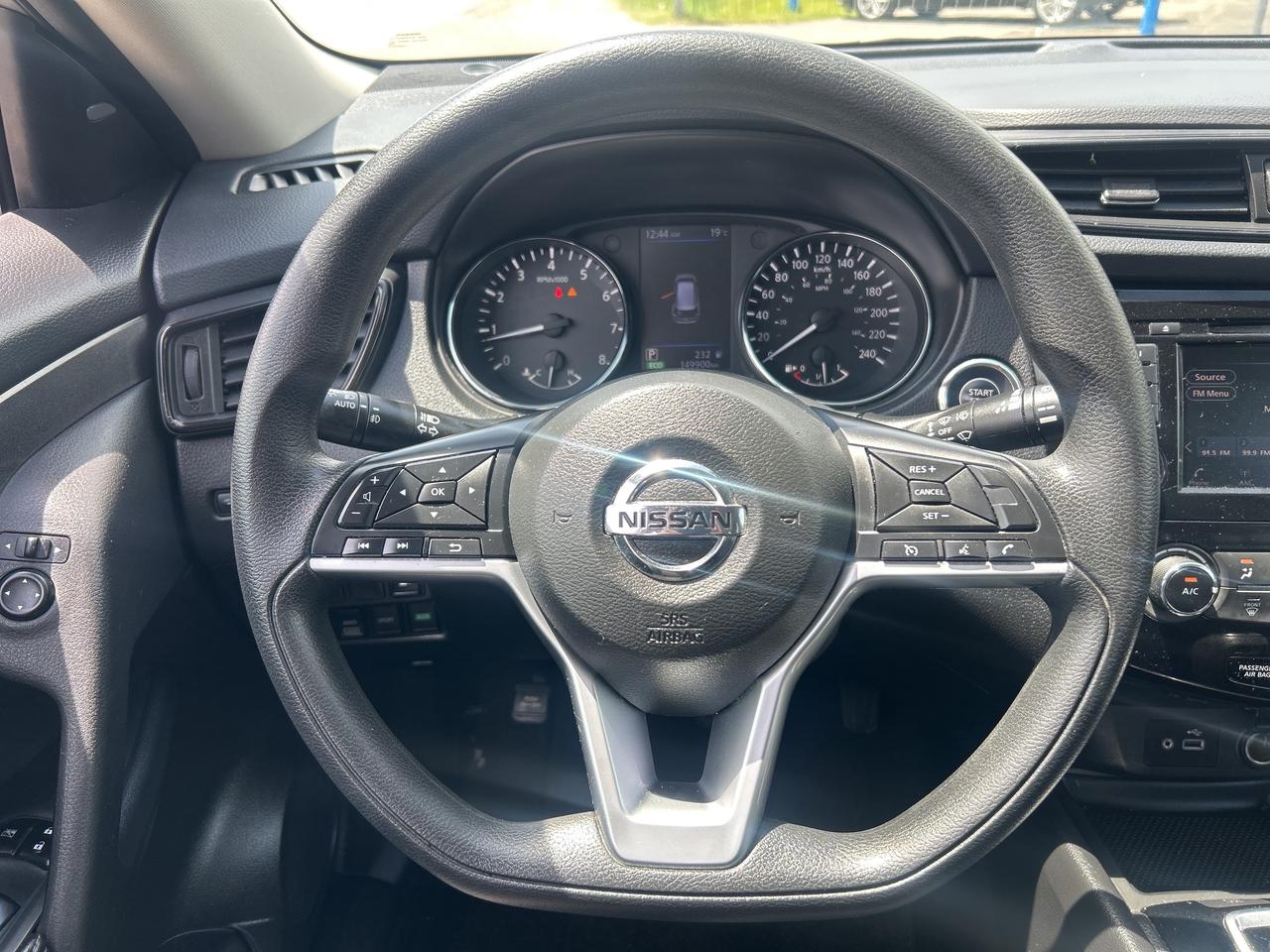 2018 Nissan Rogue SV, Backup Cam, Bluetooth, Pano Sunroof Photo