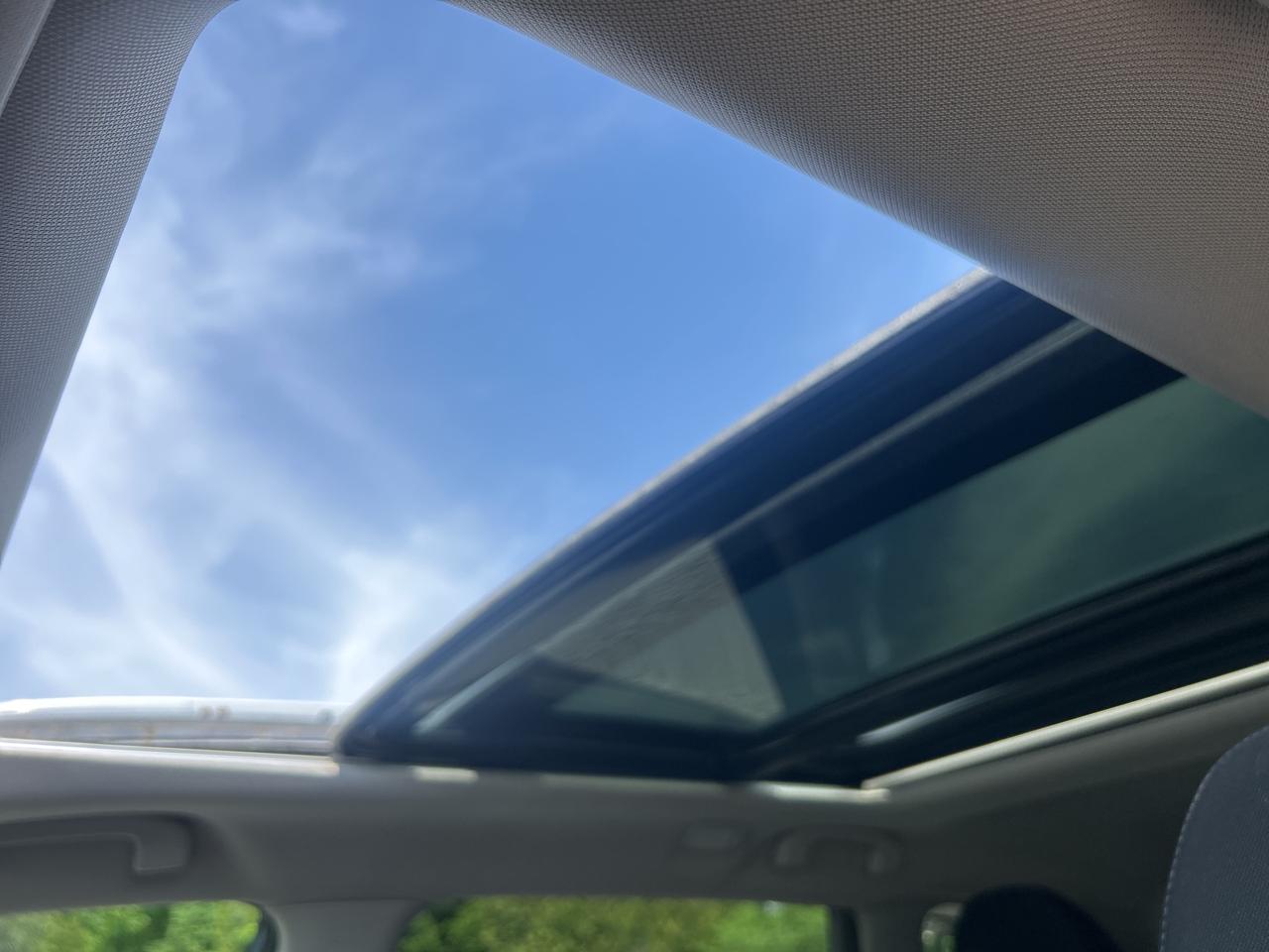 2018 Nissan Rogue SV, Backup Cam, Bluetooth, Pano Sunroof Photo