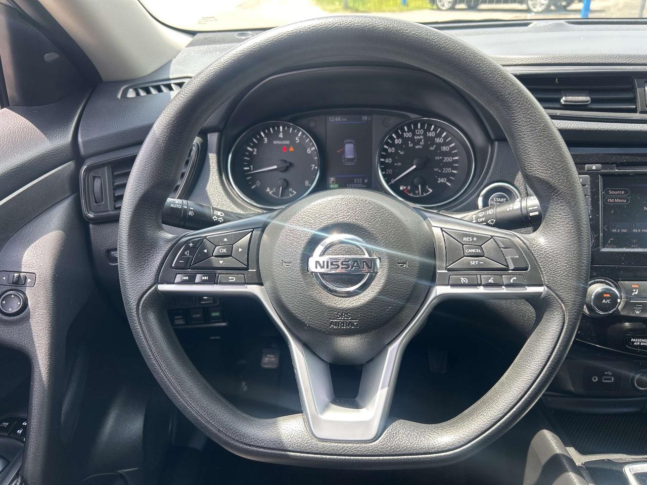 2018 Nissan Rogue SV, Backup Cam, Bluetooth, Pano Sunroof Photo