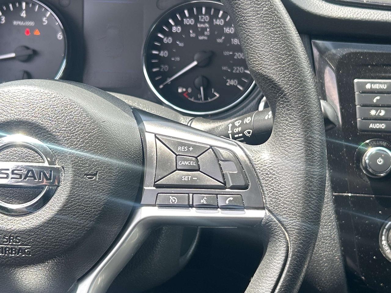 2018 Nissan Rogue SV, Backup Cam, Bluetooth, Pano Sunroof Photo