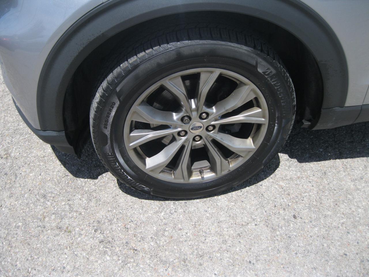 2022 Ford Explorer Limited 4dr 4x4 Photo