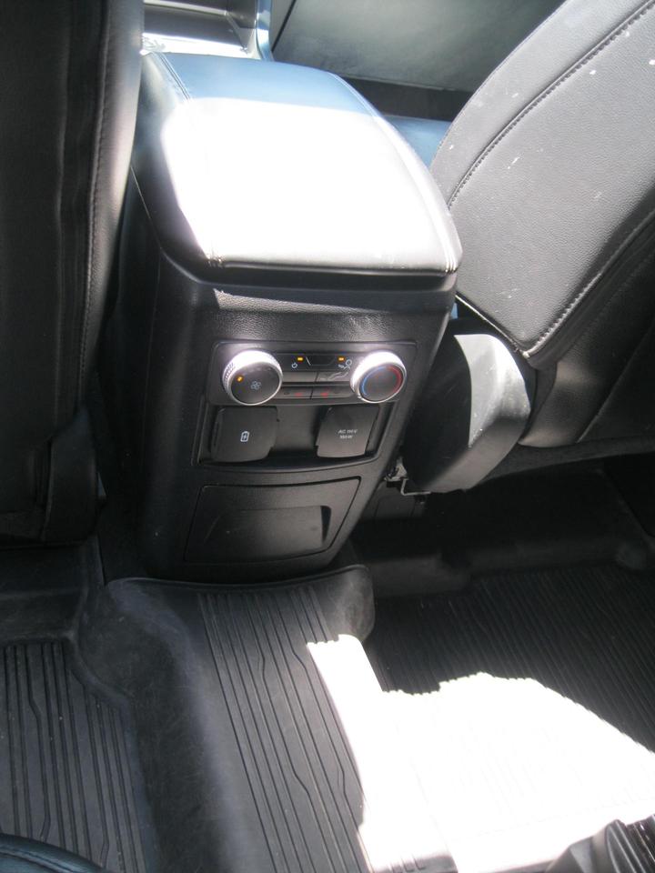 2022 Ford Explorer Limited 4dr 4x4 Photo