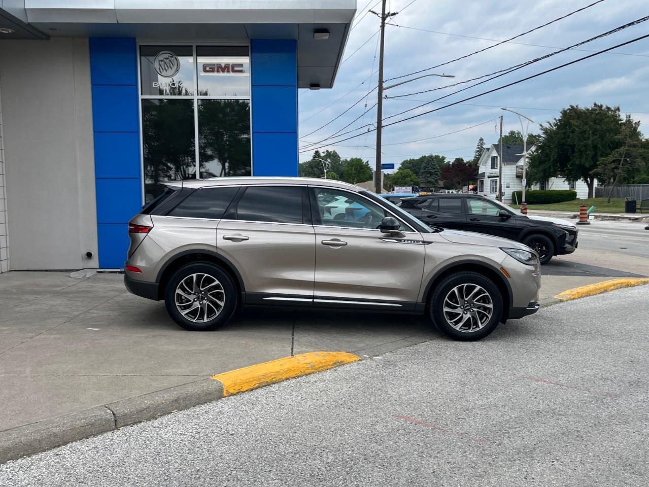 2020 Lincoln Corsair Standard Trim, Local trade Photo3