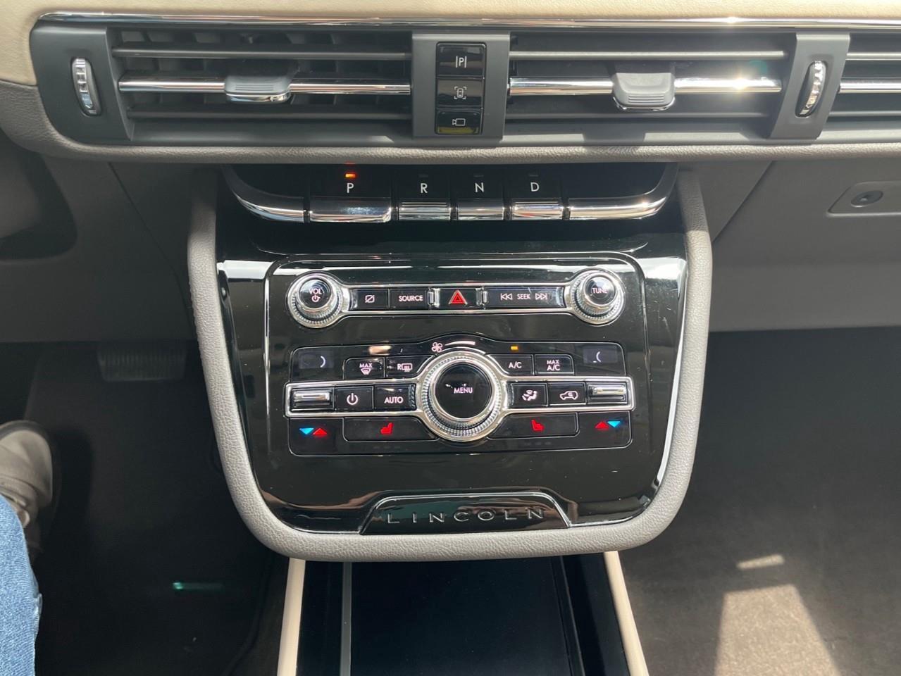 2020 Lincoln Corsair Standard Trim, Local trade Photo