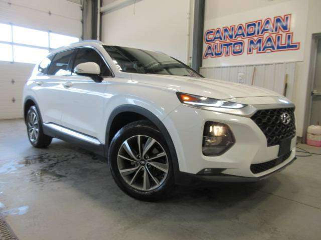 2019 Hyundai Santa Fe PREFERRED 2.0T, HTD. SEATS, APPLE/ANDROID, 83K! Photo0