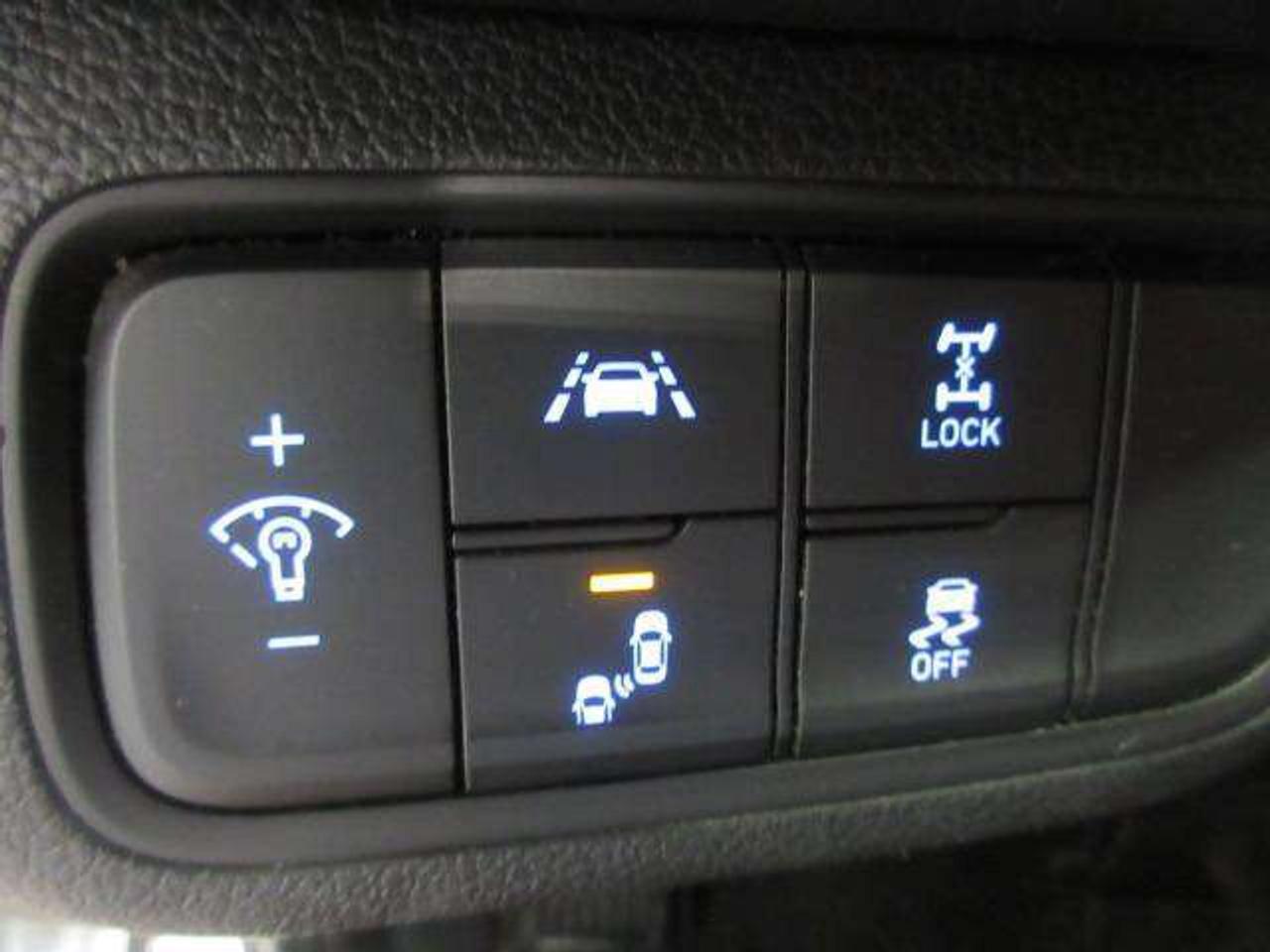 2019 Hyundai Santa Fe PREFERRED 2.0T, HTD. SEATS, APPLE/ANDROID, 83K! Photo