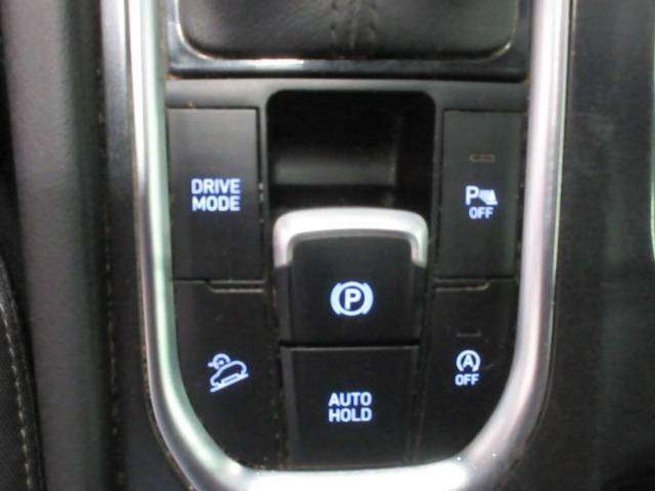 2019 Hyundai Santa Fe PREFERRED 2.0T, HTD. SEATS, APPLE/ANDROID, 83K! Photo