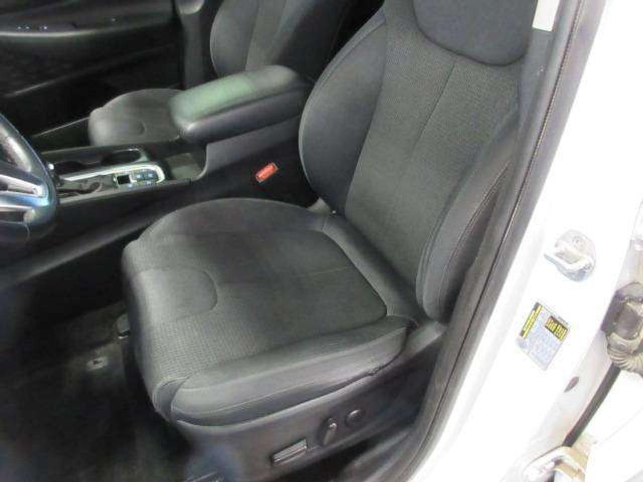 2019 Hyundai Santa Fe PREFERRED 2.0T, HTD. SEATS, APPLE/ANDROID, 83K! Photo
