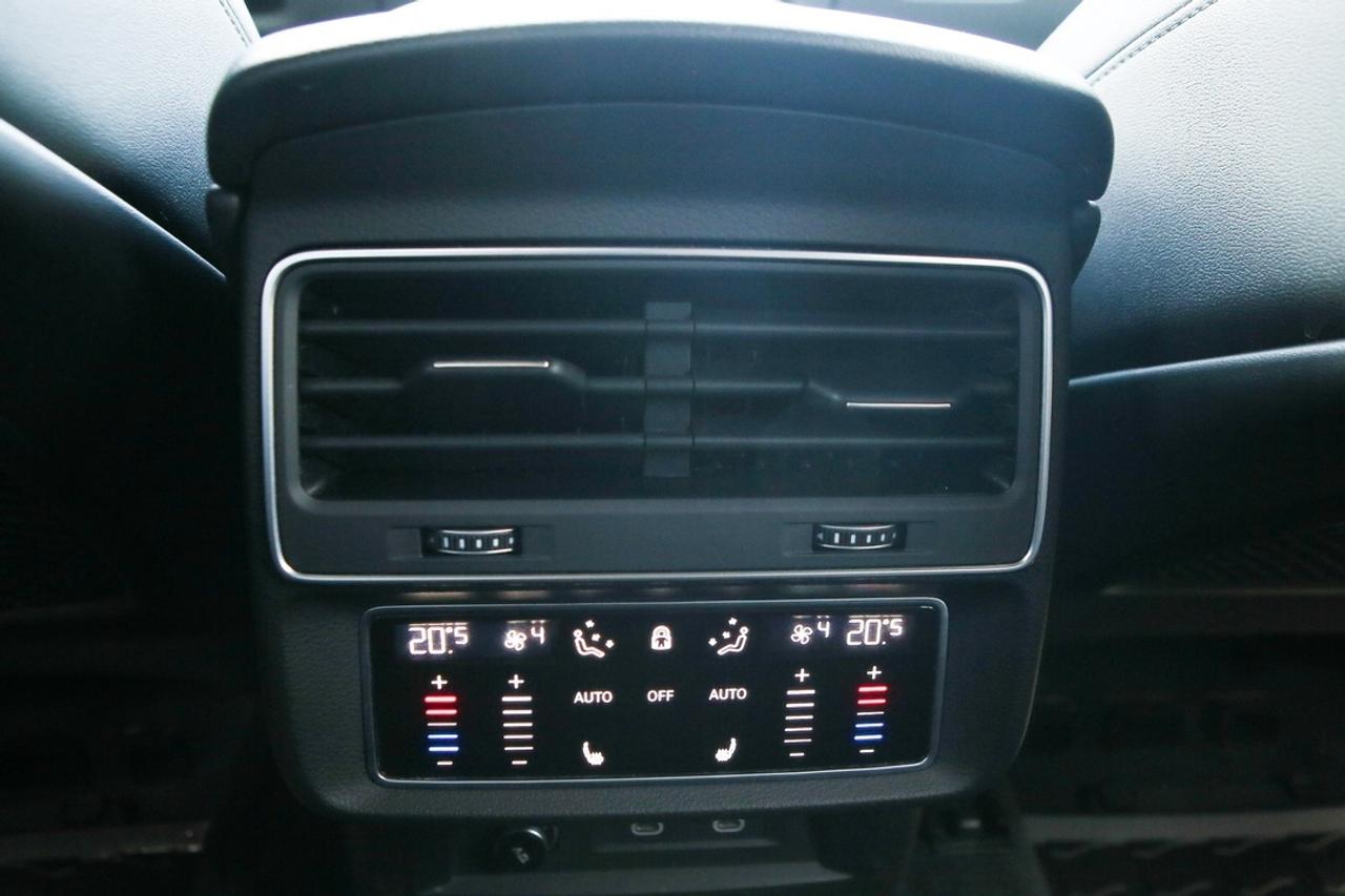 2023 Audi Q7 TECHNIK 3.0L TURBOCHARGED V6   QUATTRO AWD   7-PASSENGER LUXURY   PREMIUM PERFORMANCE SUV Photo
