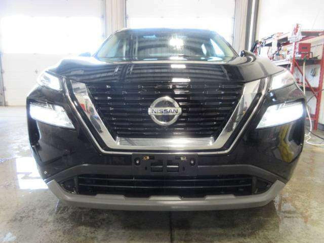 2021 Nissan Rogue SV AWD, HTD. SEATS, A/C, BT, APPLE/ANDROID, 81K! Photo2