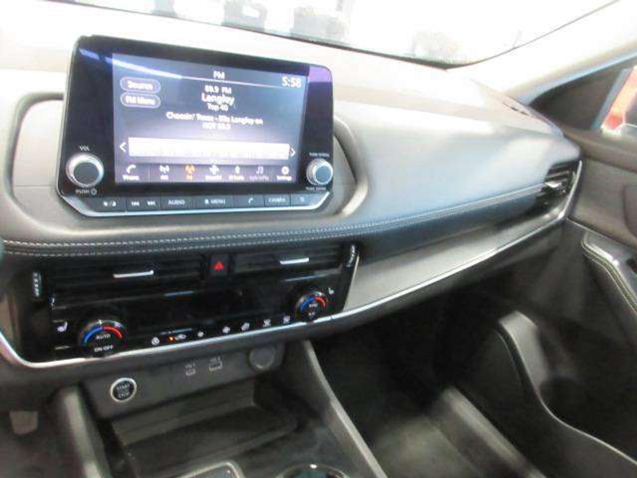 2021 Nissan Rogue SV AWD, HTD. SEATS, A/C, BT, APPLE/ANDROID, 81K! Photo