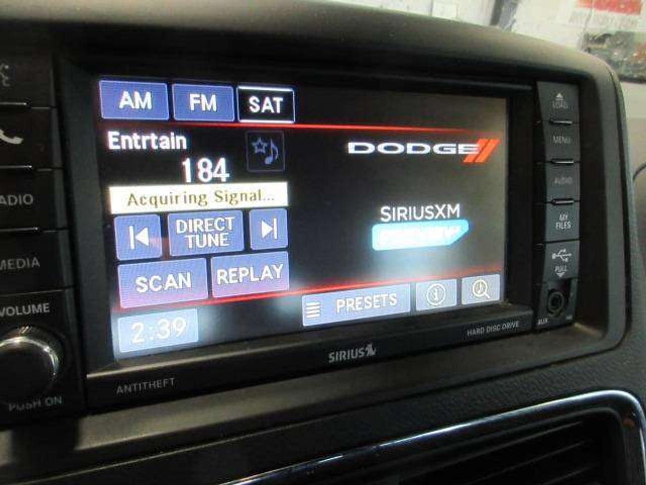 2017 Dodge Grand Caravan SXT, STOW-N-GO, ALLOYS, A/C, BT, CAMERA, 128K! Photo