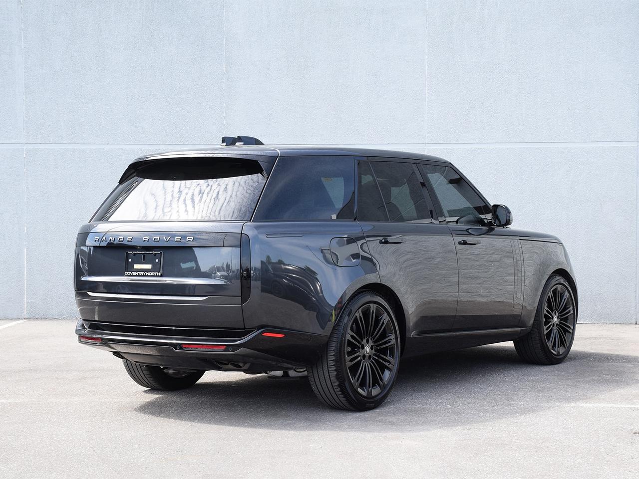 2025 Land Rover Range Rover SE/ONE OWNER/DEALER MAINTAINED/CLEAN CAR Photo3