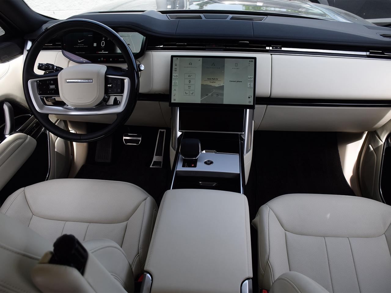 2025 Land Rover Range Rover SE/ONE OWNER/DEALER MAINTAINED/CLEAN CAR Photo