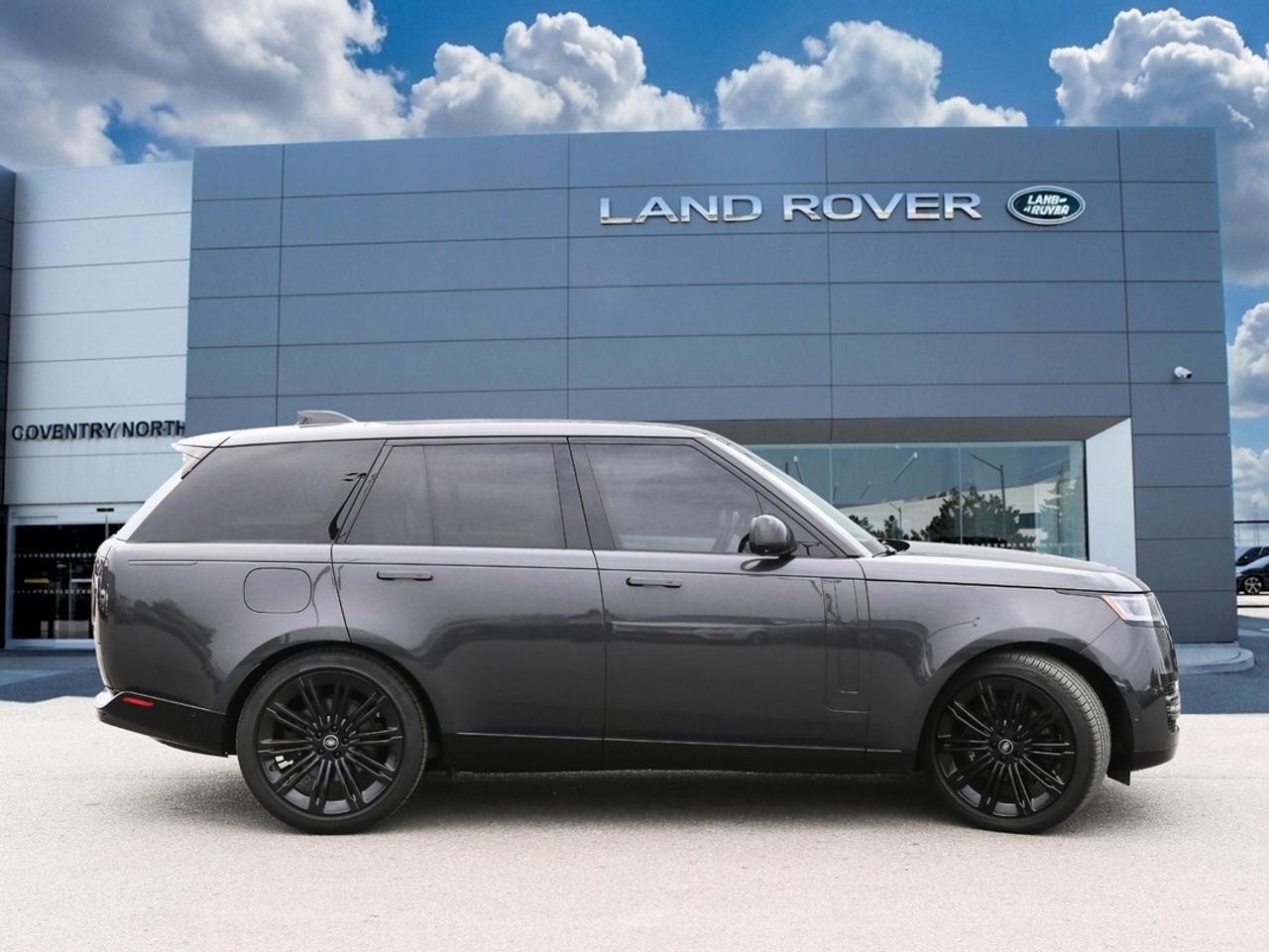 2025 Land Rover Range Rover SE 523 HP TWIN-TURBO V8   23 GLOSS BLACK WHEELS   SHADOW PACK   MERIDIAN 3D   SV BESPOKE INTERIOR Photo