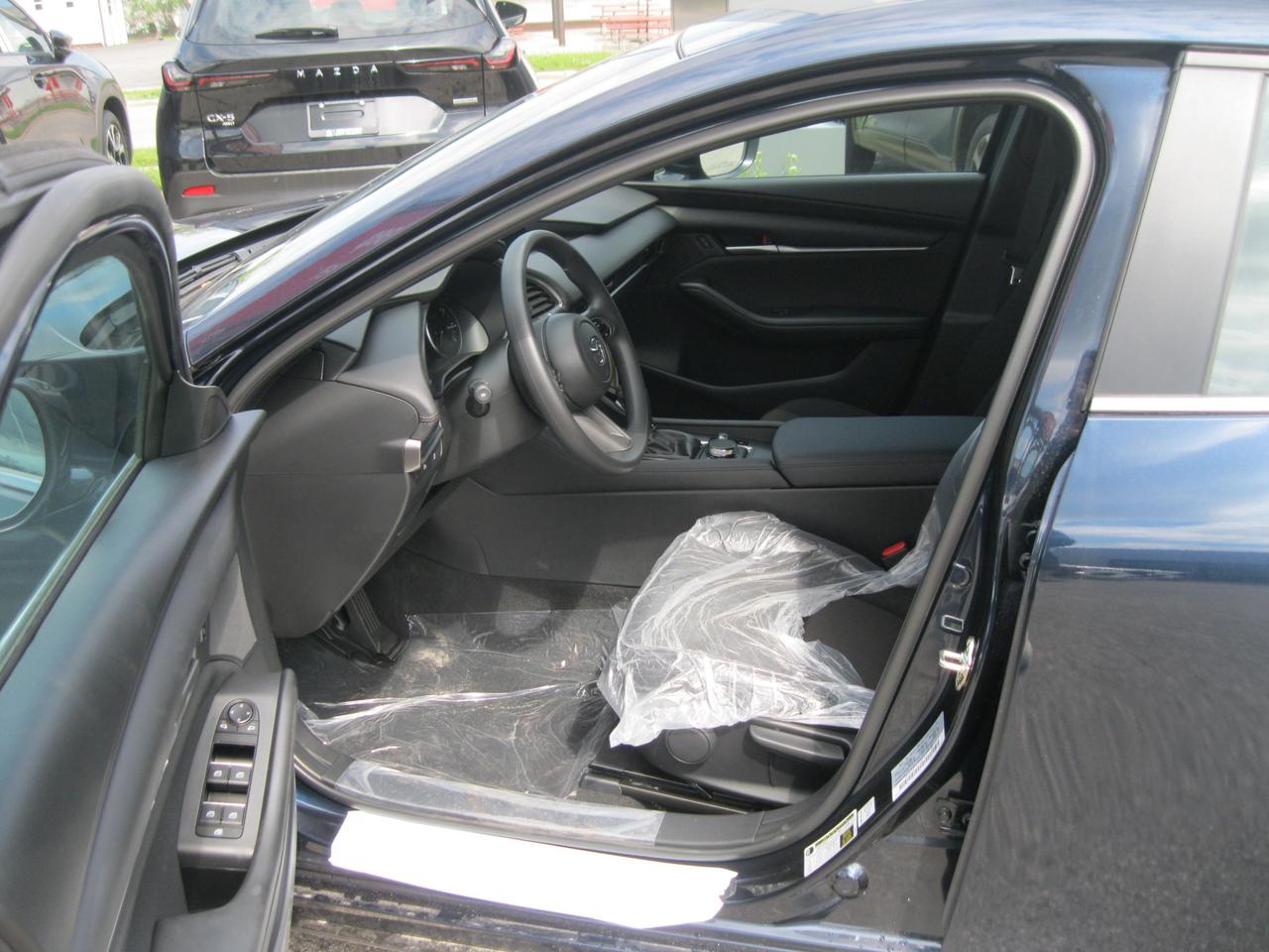 2026 Mazda 3 GX (A6) 4dr Front-Wheel Drive Sport Photo4