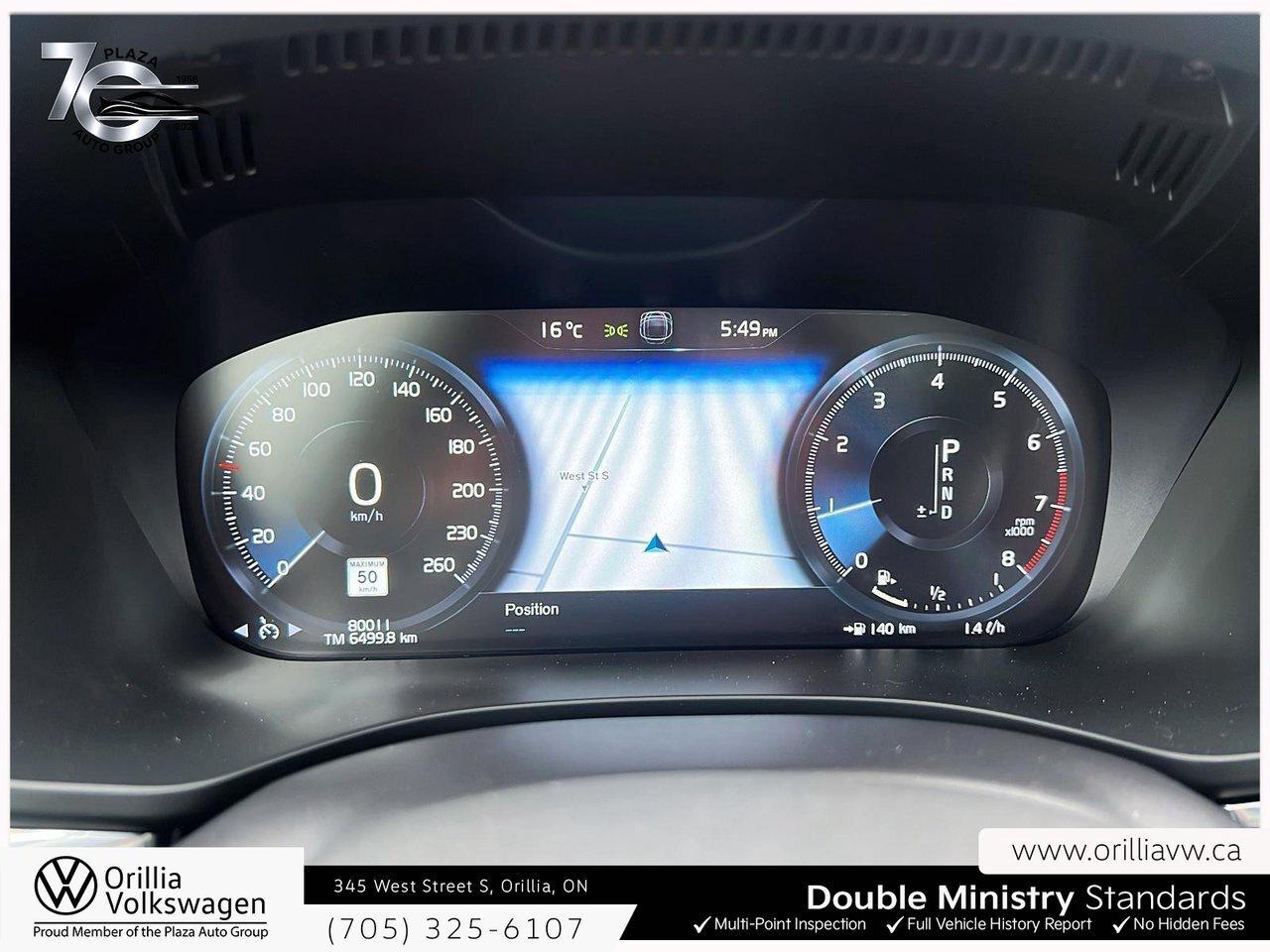 2021 Volvo XC60 R-Design IIHS Top Safety Pick+   Apple CarPlay / Photo