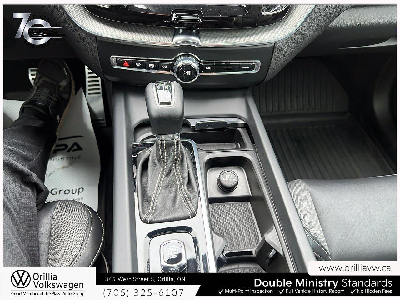 2021 Volvo XC60 R-Design IIHS Top Safety Pick+   Apple CarPlay / Photo