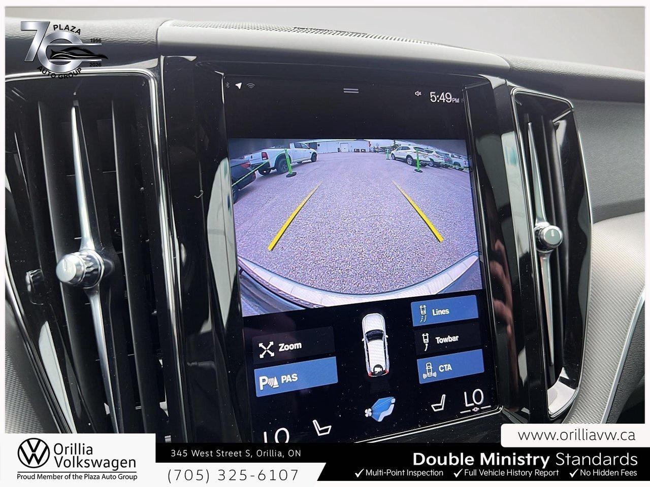 2021 Volvo XC60 R-Design IIHS Top Safety Pick+   Apple CarPlay / Photo