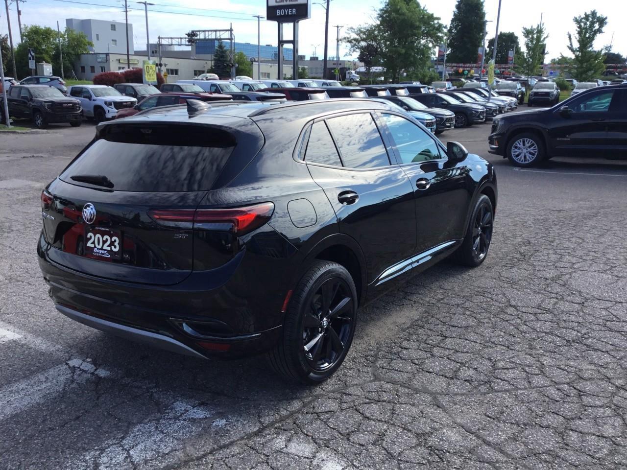 2023 Buick Envision Essence Photo4