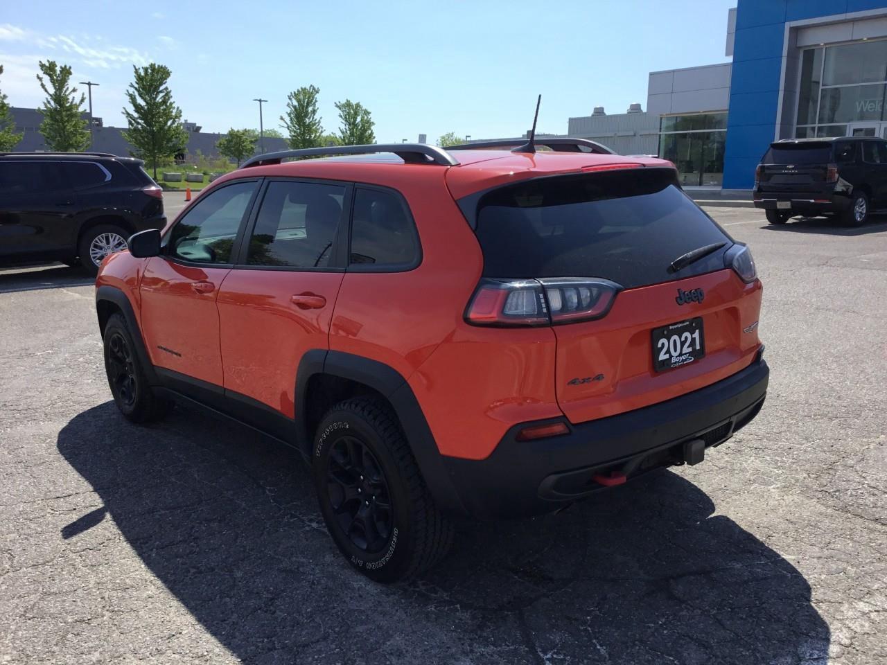 2021 Jeep Cherokee Trailhawk Photo