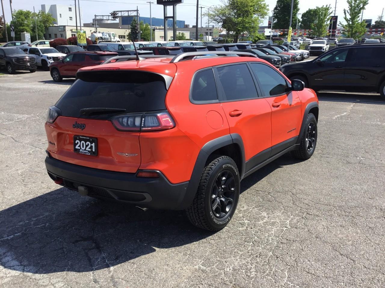 2021 Jeep Cherokee Trailhawk Photo4