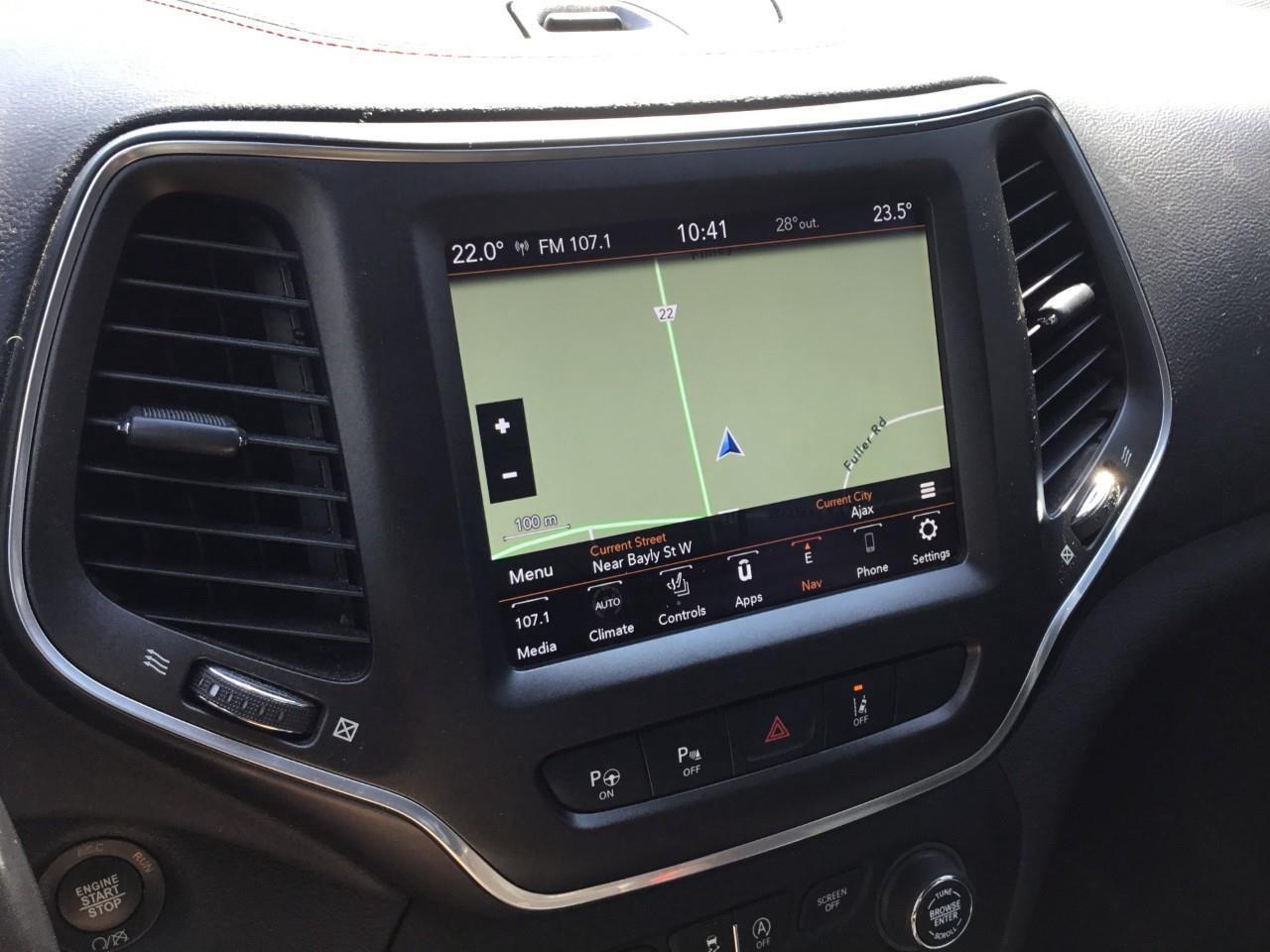 2021 Jeep Cherokee Trailhawk Photo