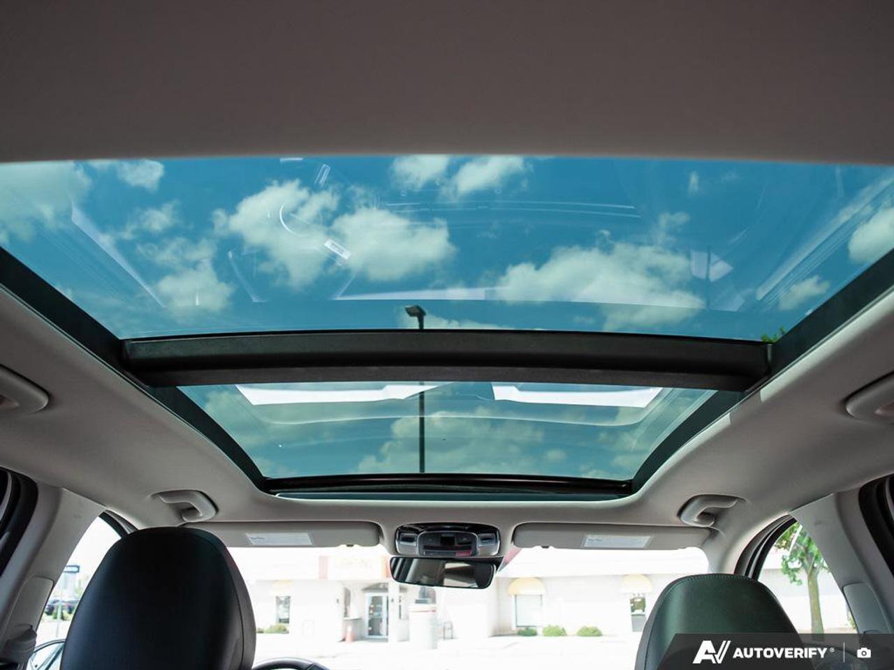 2025 Hyundai Tucson Hybrid Ultimate Photo