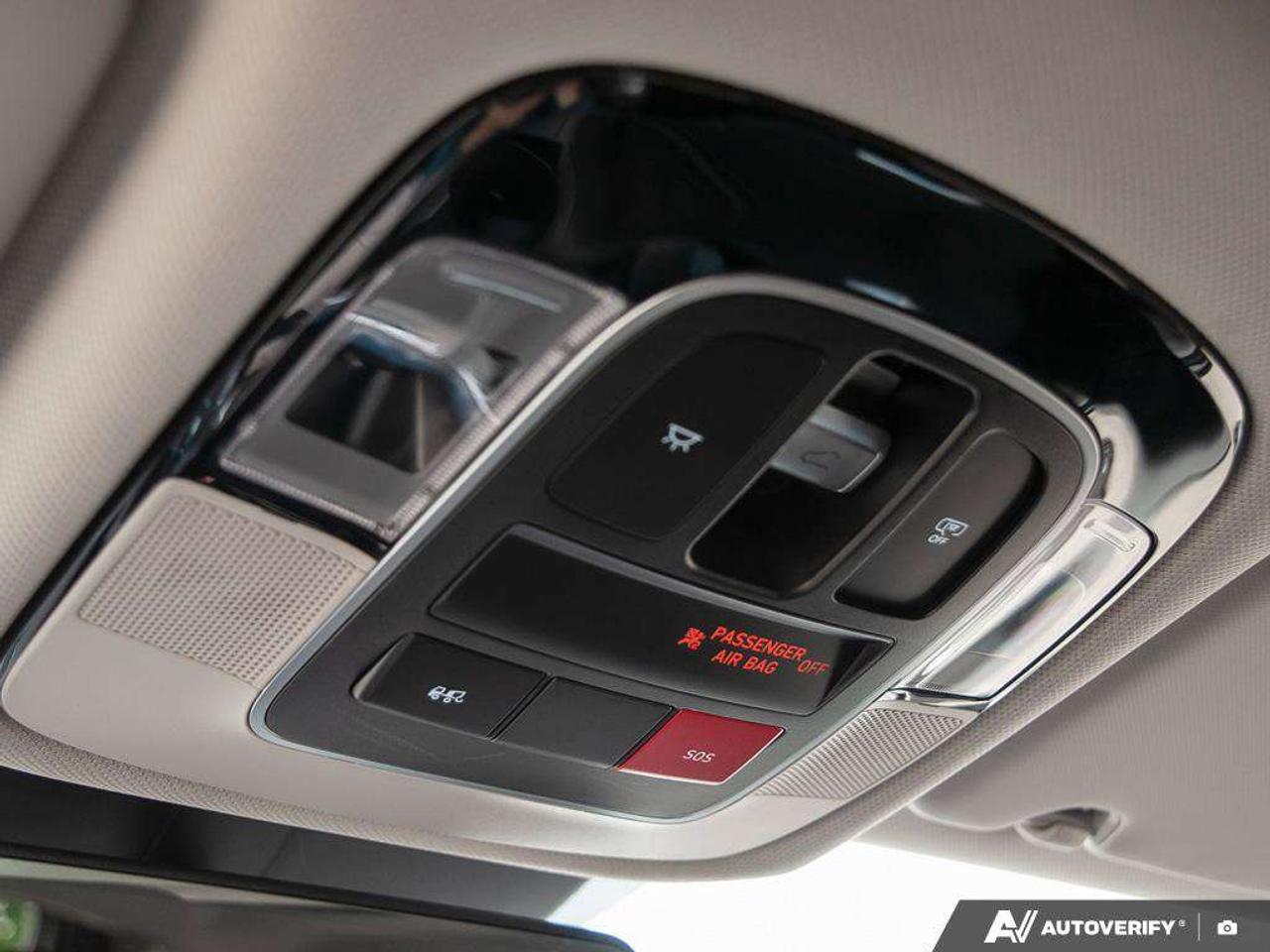 2025 Hyundai Tucson Ultimate   AWD   Leather   Sunroof   Heated & Cooled Seats   Heated Steering Wheel   Apple CarPlay Photo