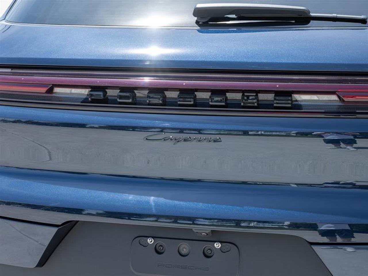 2024 Porsche Cayenne AWD Premium Pkg Plus Sport Tailpipes in Dark Bronz Photo