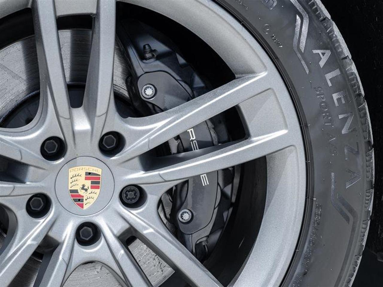 2024 Porsche Cayenne AWD Premium Pkg Plus Sport Tailpipes in Dark Bronz Photo