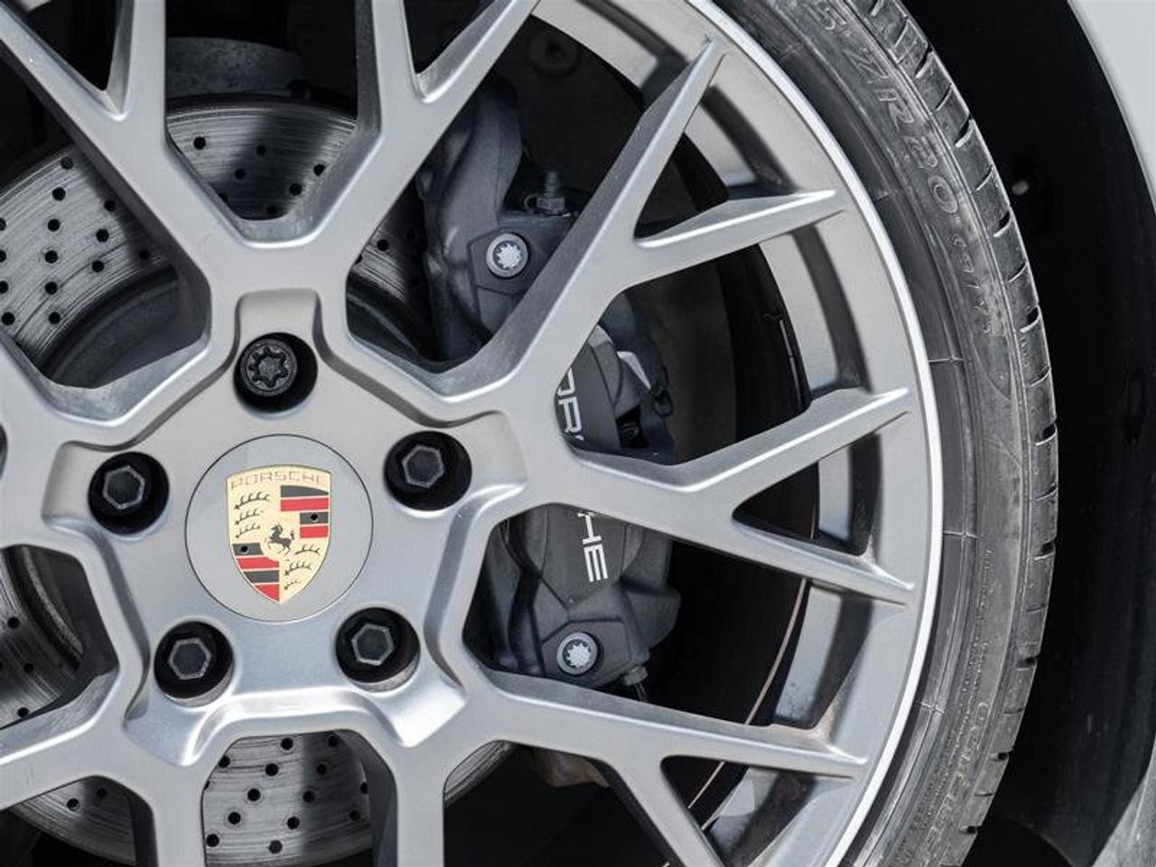 2024 Porsche 911 Carrera 4 Coupe Premium Pkg Sport Pkg RS Spyder De Photo