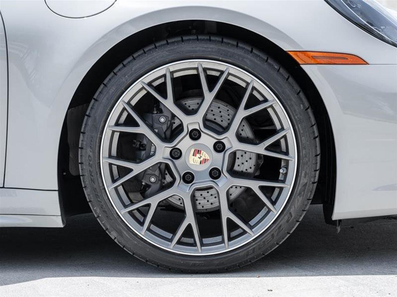 2024 Porsche 911 Carrera 4 Coupe Premium Pkg Sport Pkg RS Spyder De Photo