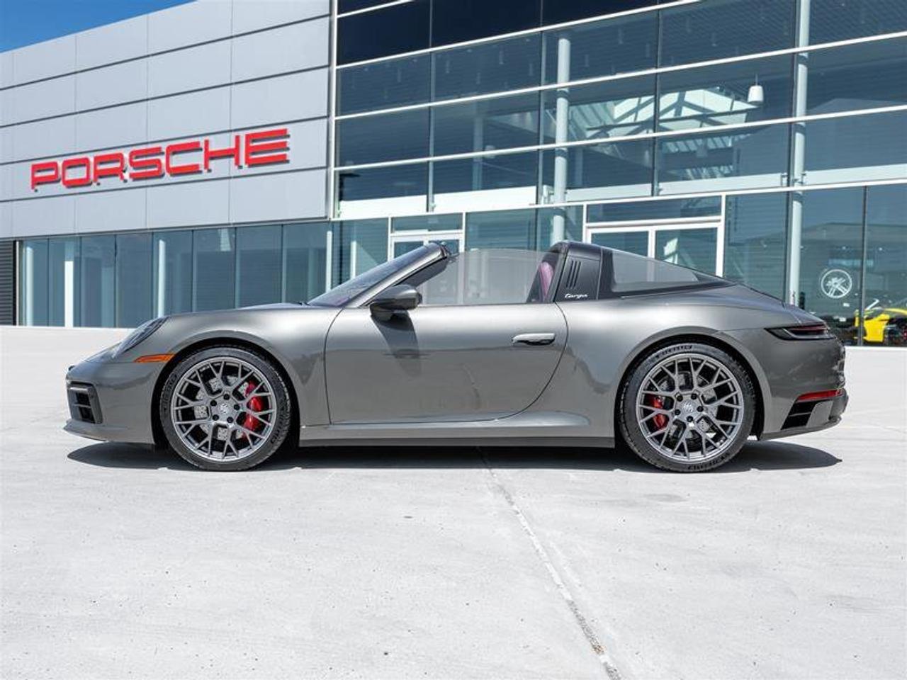2022 Porsche 911 Targa 4S Premium Pkg Sport Pkg SportDesign Pkg 20/ Photo3