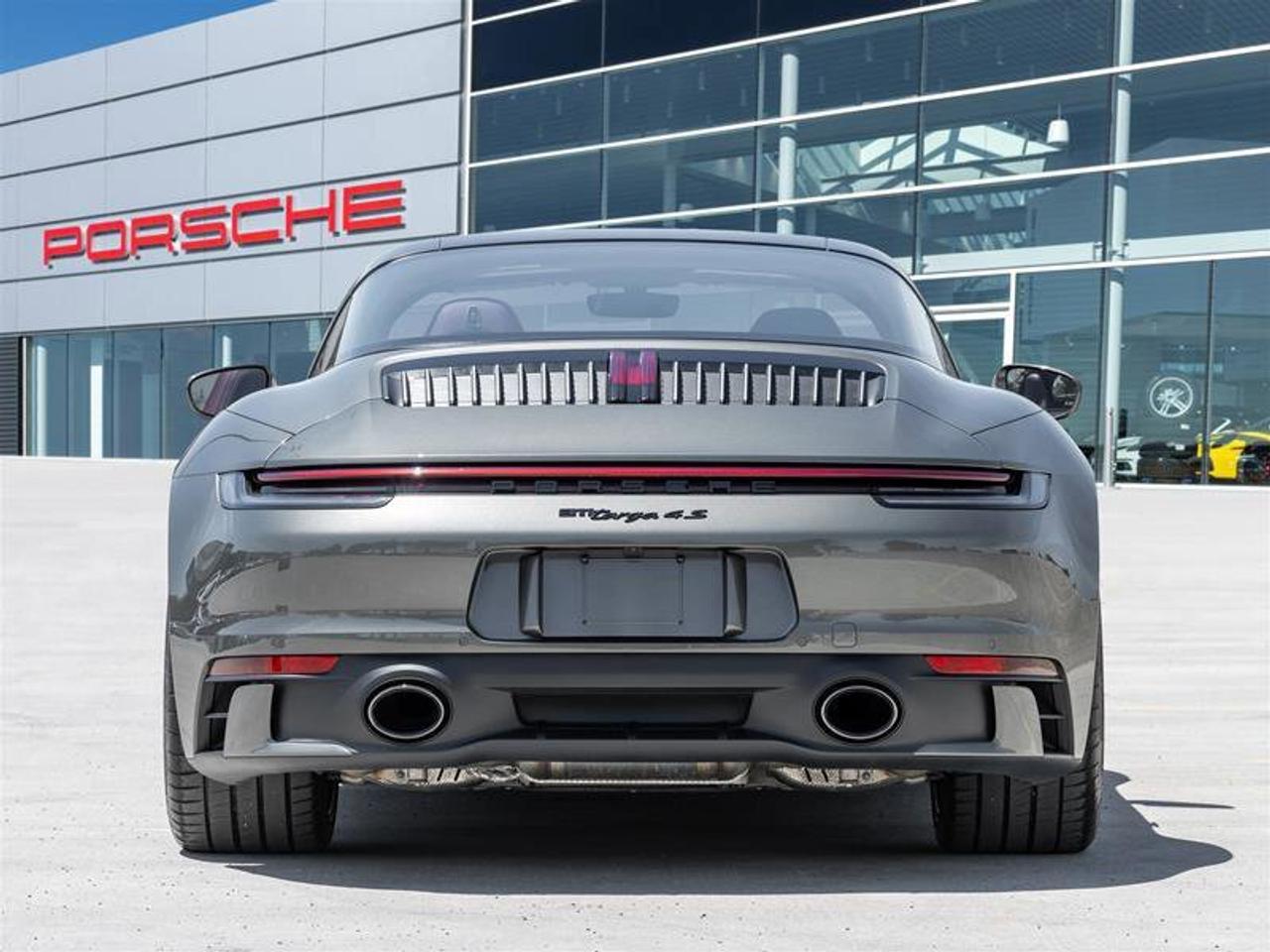 2022 Porsche 911 Targa 4S Premium Pkg Sport Pkg SportDesign Pkg 20/ Photo