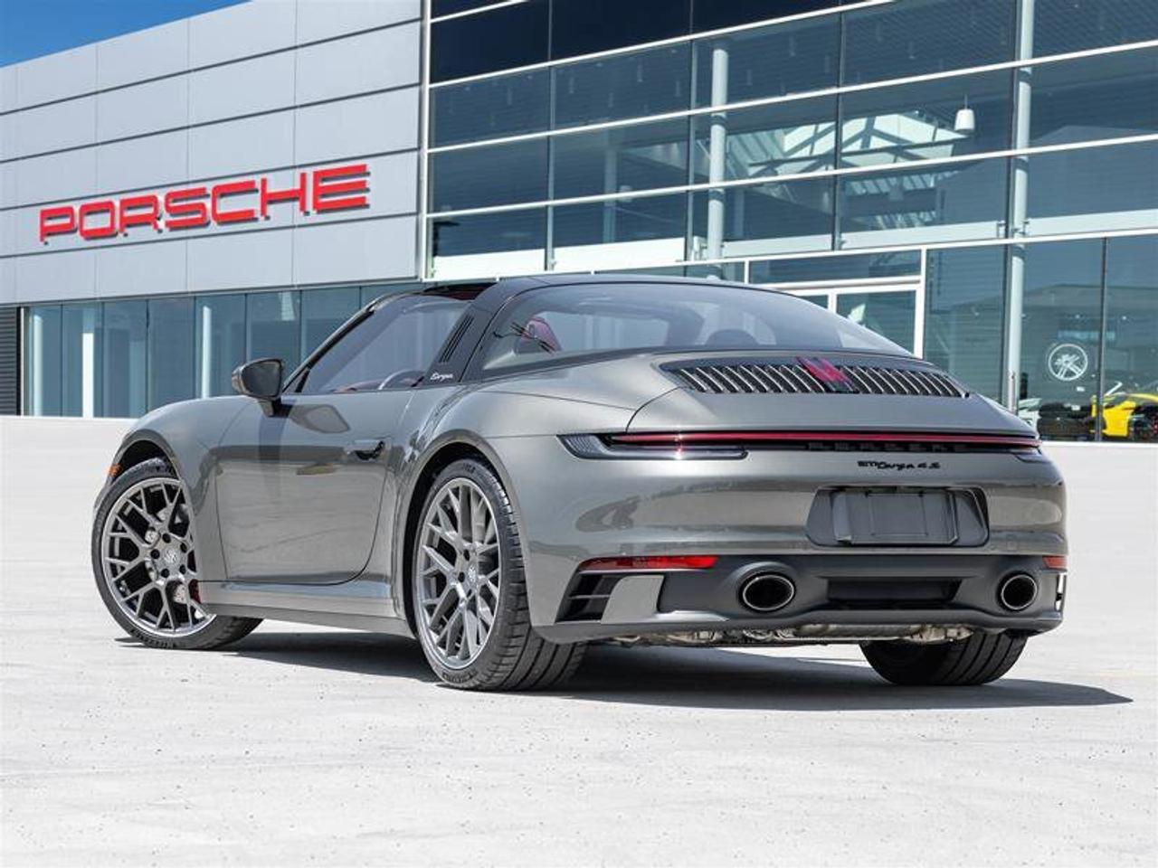 2022 Porsche 911 Targa 4S Premium Pkg Sport Pkg SportDesign Pkg 20/ Photo
