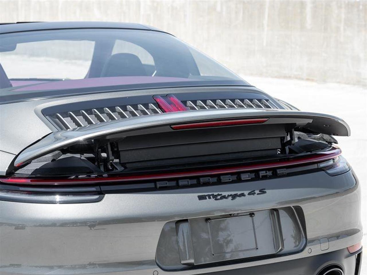 2022 Porsche 911 Targa 4S Premium Pkg Sport Pkg SportDesign Pkg 20/ Photo