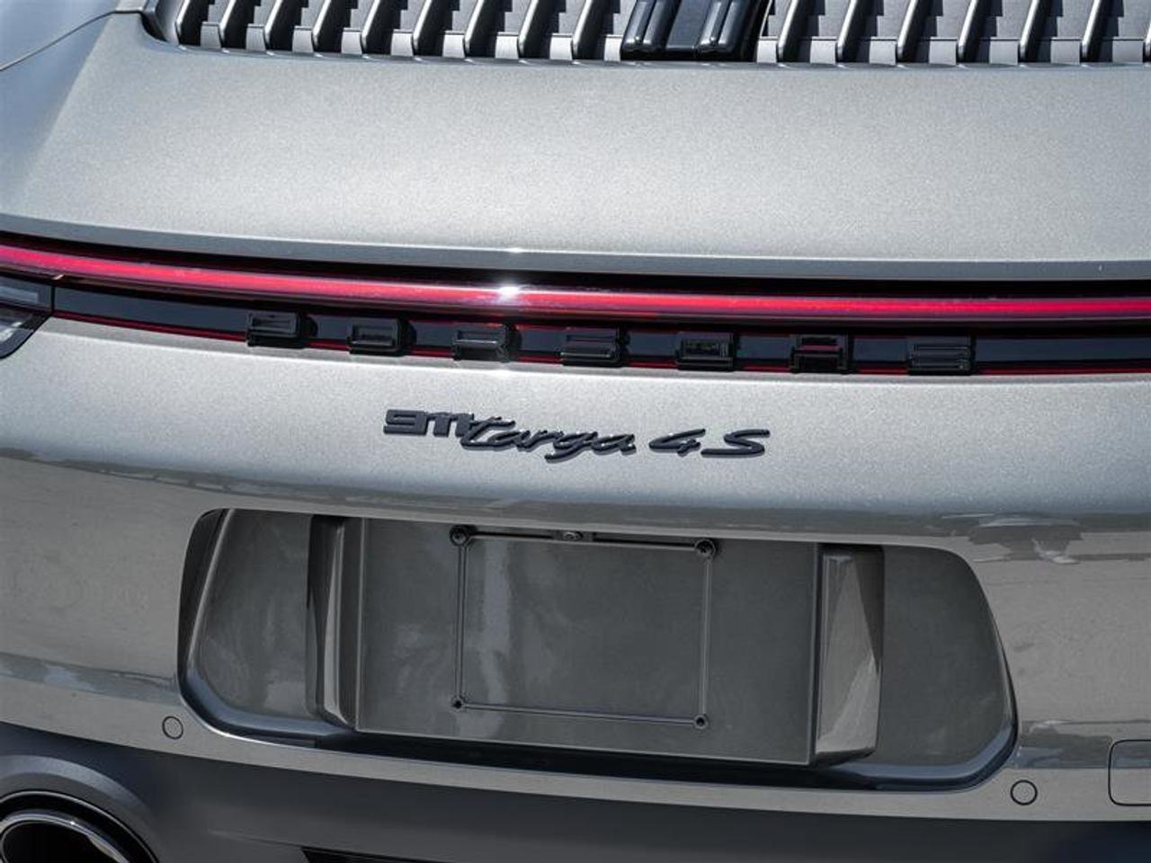 2022 Porsche 911 Targa 4S Premium Pkg Sport Pkg SportDesign Pkg 20/ Photo