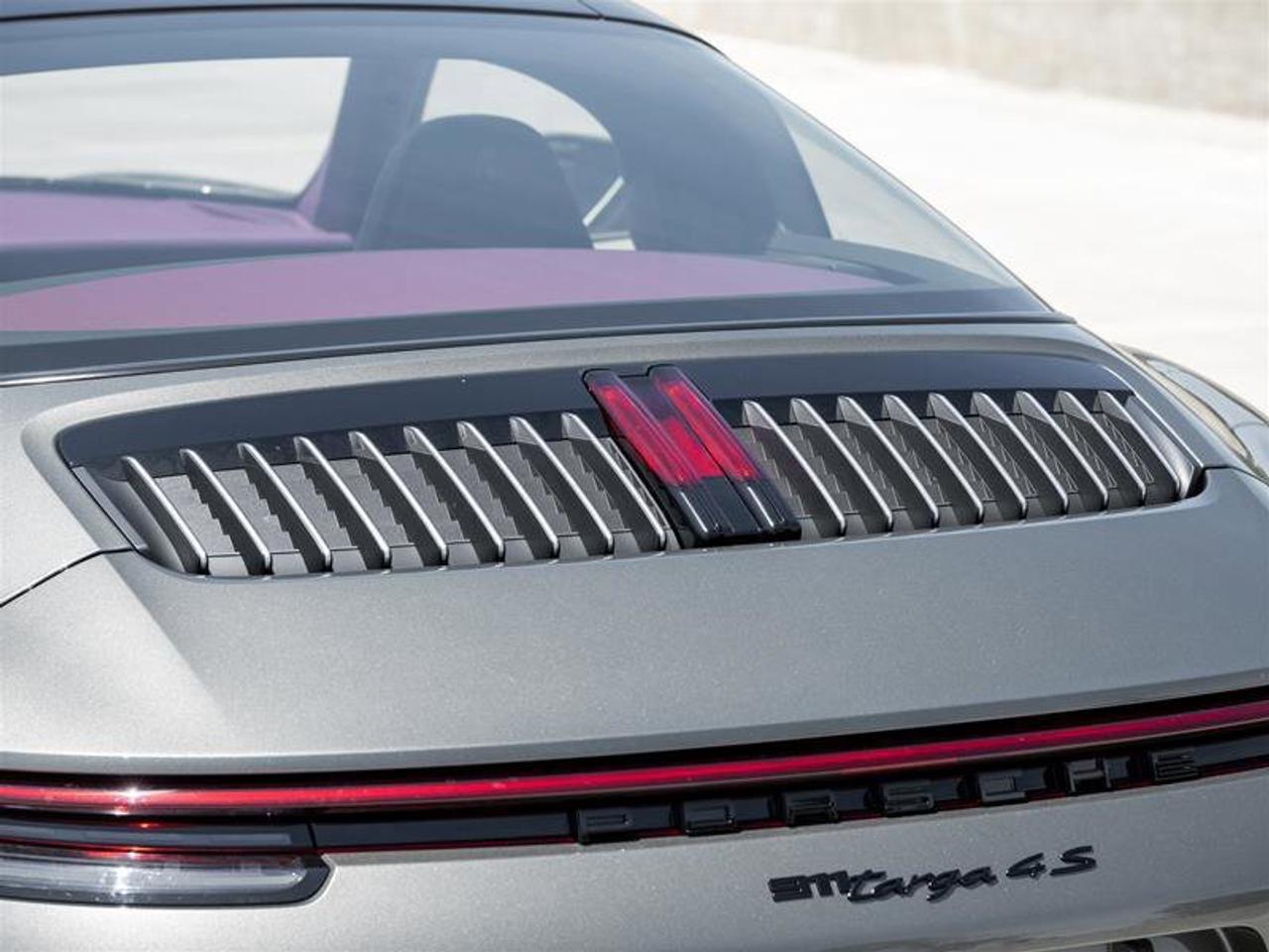 2022 Porsche 911 Targa 4S Premium Pkg Sport Pkg SportDesign Pkg 20/ Photo