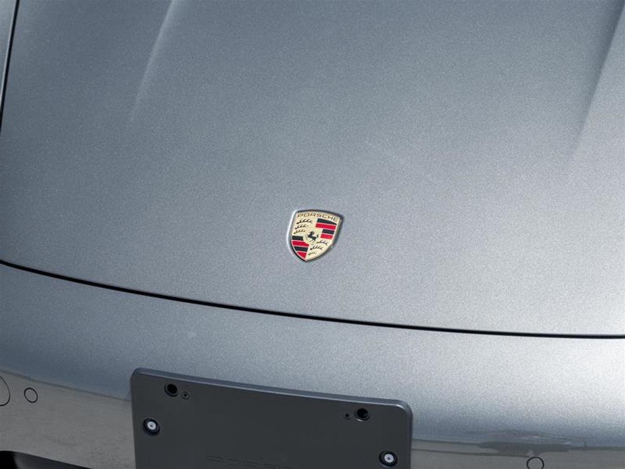 2022 Porsche 911 Targa 4S Premium Pkg Sport Pkg SportDesign Pkg 20/ Photo