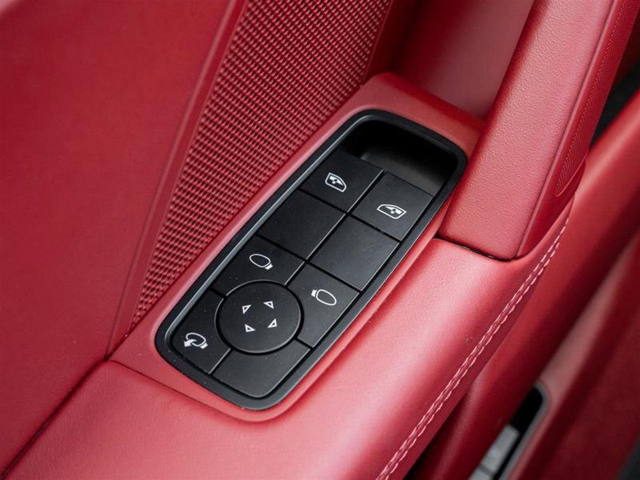 2022 Porsche 911 Targa 4S Premium Pkg Sport Pkg SportDesign Pkg 20/ Photo