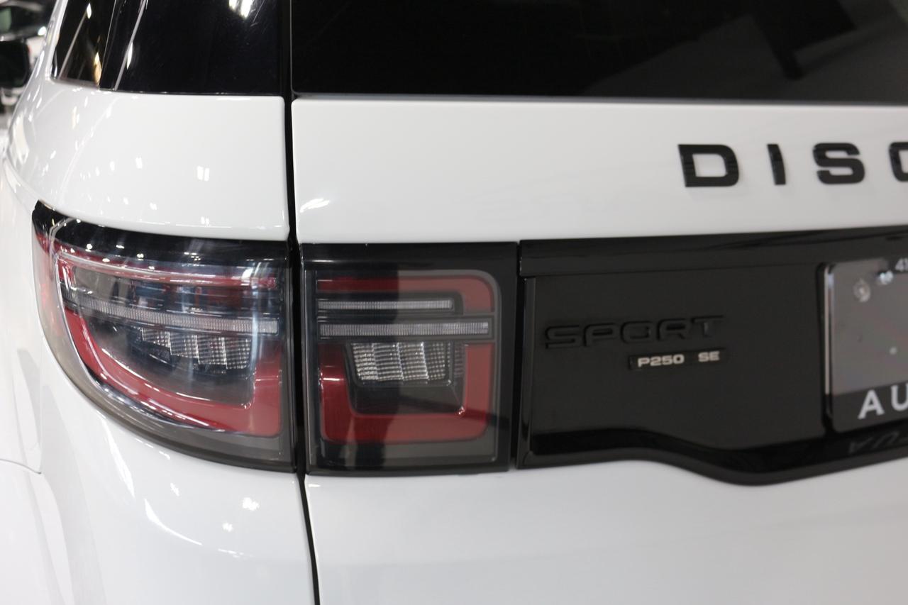 2020 Land Rover Discovery Sport R-Dynamic SE AWD Photo